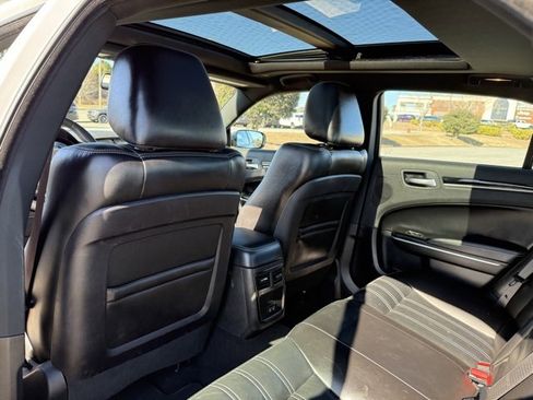 Used 2022 Chrysler 300 S image 28