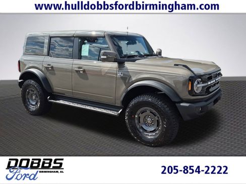 New 2025 Ford Bronco Outer Banks w/ Sasquatch Package image 1