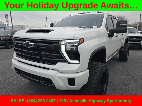 Used 2024 Chevrolet Silverado 2500 LTZ w/ LTZ Plus Package image 9