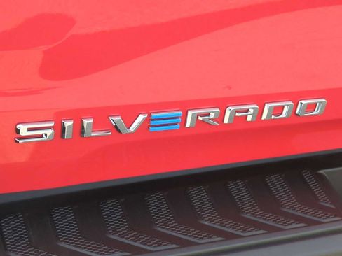 Used 2026 Chevrolet Silverado EV LT image 9