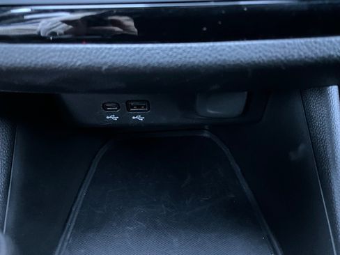 Used 2025 Buick Envista Sport Touring image 24