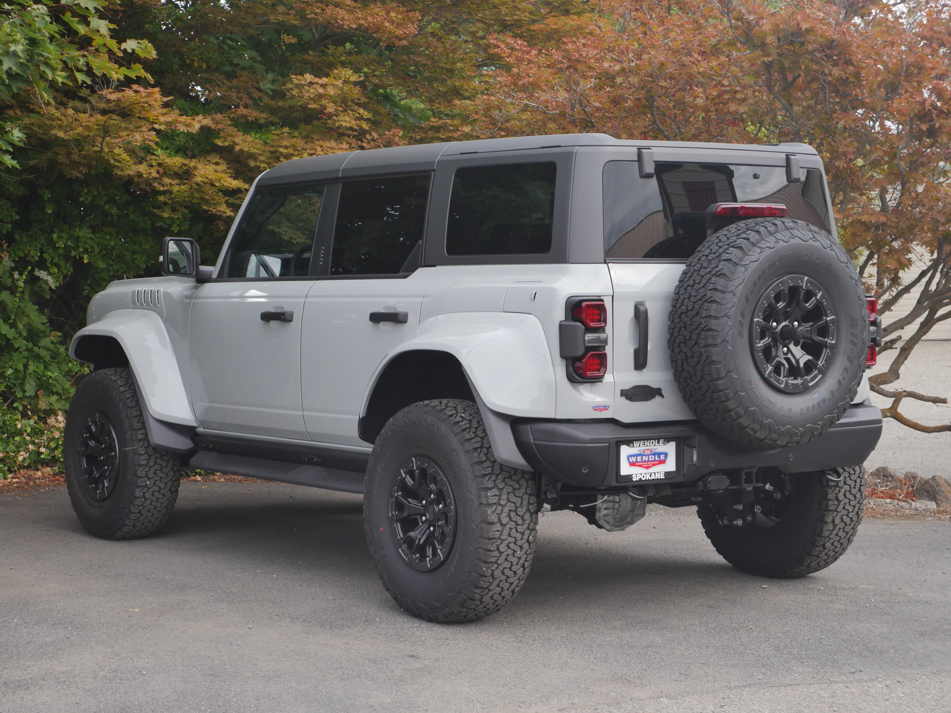 New 2026 Ford Bronco Raptor w/ Interior Carbon Fiber Pack AWD/4WD image 24