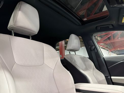 Used 2023 Lexus RX 350 Premium Plus w/ Cold Area Package FWD image 16