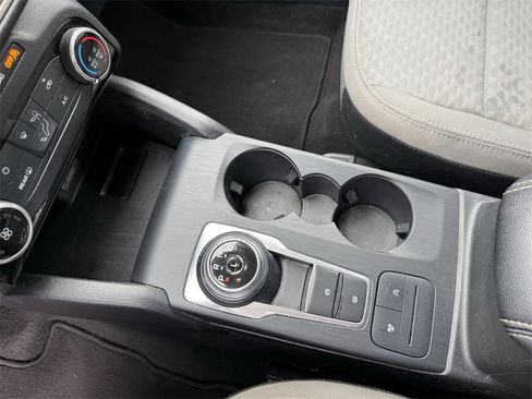 Used 2022 Ford Escape SE w/ SE Sport Appearance Package image 28