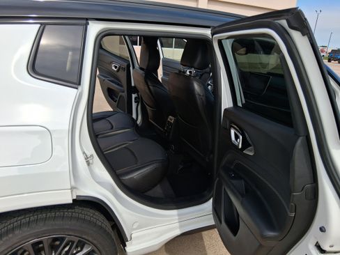 Used 2023 Jeep Compass High Altitude AWD/4WD image 16