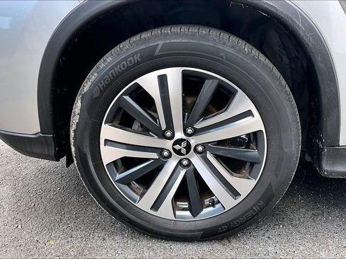 Used 2020 Mitsubishi Outlander Sport SE AWD/4WD image 32