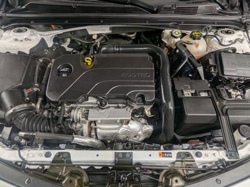 Used 2024 Chevrolet Malibu LT FWD image 32