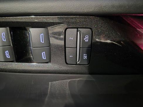 Used 2023 Cadillac Escalade ESV Sport Platinum AWD/4WD image 21