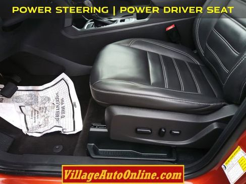 Used 2019 Ford Escape SEL image 12