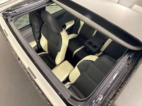 Certified 2023 Lexus NX 250 FWD w/ Premium Package image 22