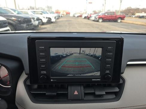 Certified 2022 Toyota RAV4 XLE image 20