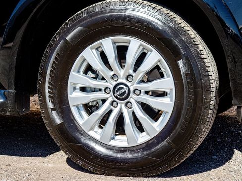 Used 2024 Nissan Armada SV image 10