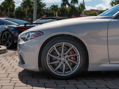 Used 2023 Alfa Romeo Giulia Sprint image 25