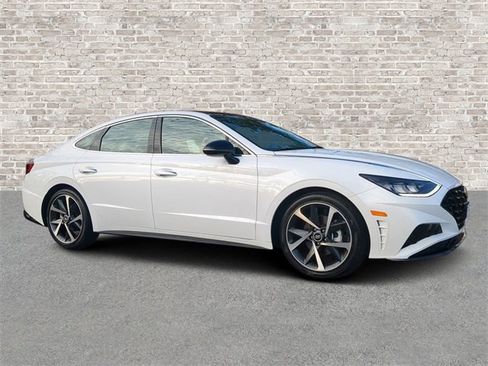 Used 2023 Hyundai Sonata SEL Plus w/ Preferred Accessory Package image 1