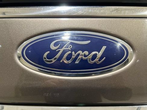 Used 2019 Ford Expedition XLT RWD image 28