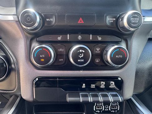 Used 2021 RAM 1500 Big Horn AWD/4WD image 12