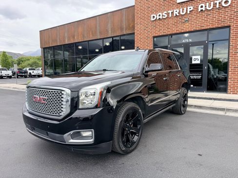 Used 2017 GMC Yukon Denali w/ Open Road Package AWD/4WD image 3