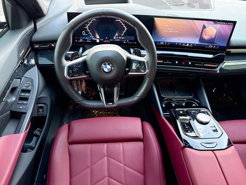 Used 2024 BMW 530i w/ M Sport Package RWD image 17