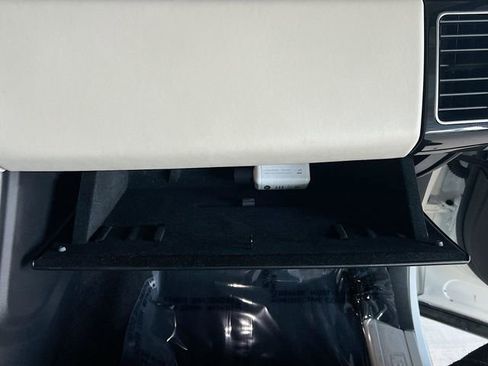 Used 2021 Land Rover Range Rover Sport HST image 30