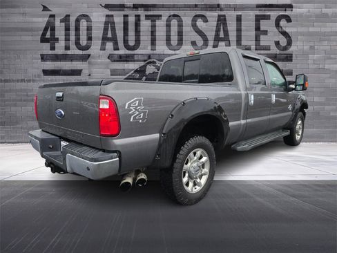Used 2011 Ford F350 Lariat image 3