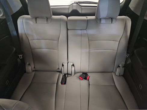 Used 2018 Honda Pilot Elite image 16