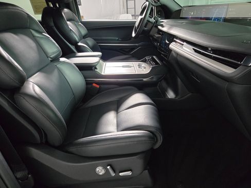 Used 2026 Lincoln Navigator L Reserve w/ Jet Appearance Package AWD/4WD image 18