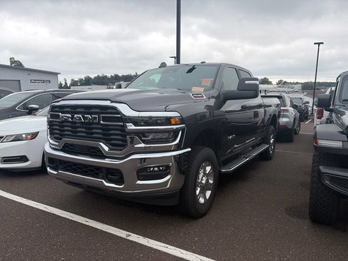 Used 2026 RAM 2500 Big Horn AWD/4WD image 3