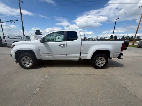 Used 2021 Chevrolet Colorado W/T w/ WT Convenience Package AWD/4WD image 5