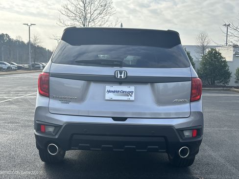 Used 2023 Honda Passport EX-L image 8