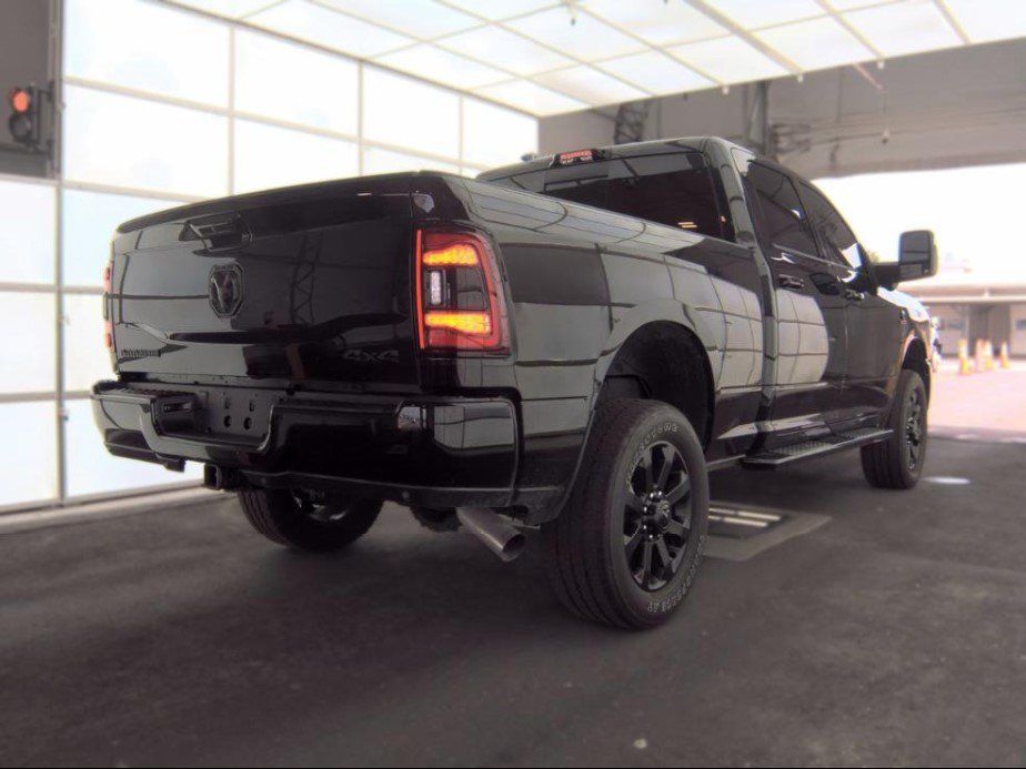 Used 2024 RAM 2500 Laramie w/ Night Edition AWD/4WD image 4