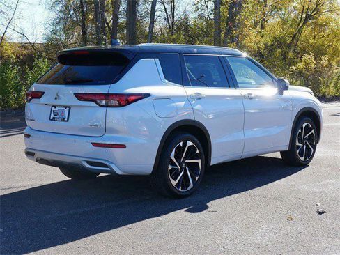 Used 2025 Mitsubishi Outlander SEL image 7