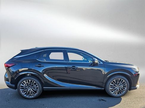 Used 2026 Lexus RX 450h Luxury w/ Convenience Package image 15