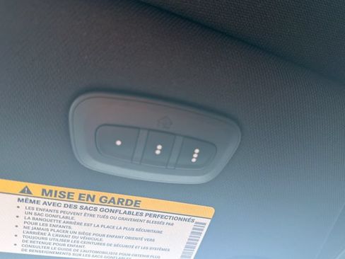 New 2027 Chrysler Pacifica Select FWD image 25