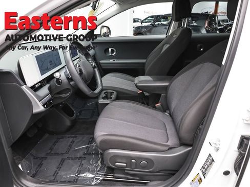 Used 2024 Hyundai Ioniq 5 SE RWD image 14