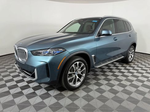 New 2026 BMW X5 xDrive40i w/ Climate Comfort Package image 8