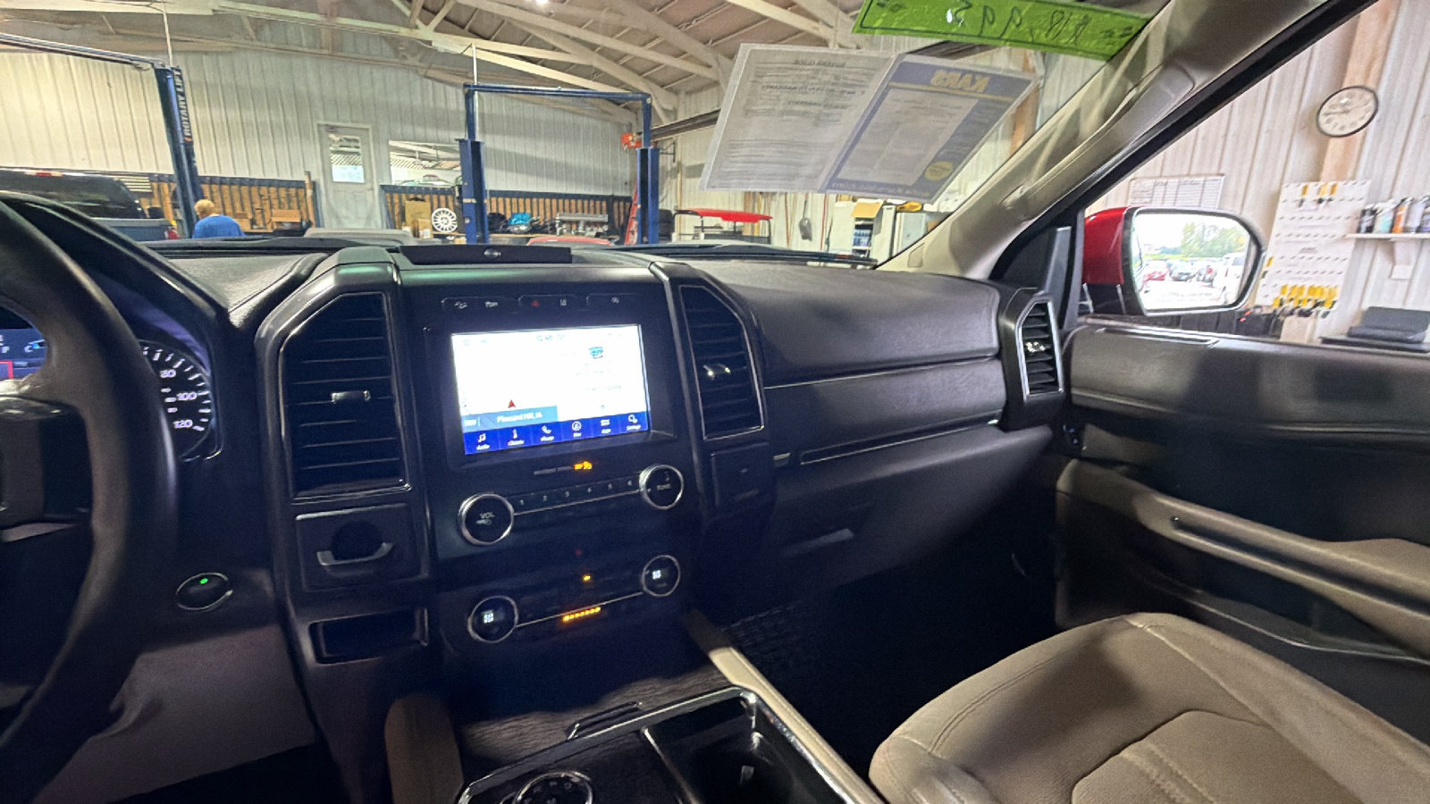 Used 2020 Ford Expedition Max Limited w/ Equipment Group 301A AWD/4WD image 13