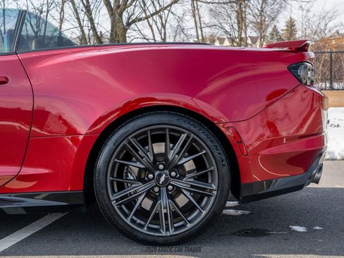 Used 2019 Chevrolet Camaro ZL1 image 5