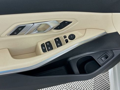 Used 2021 BMW 330i Sedan image 18