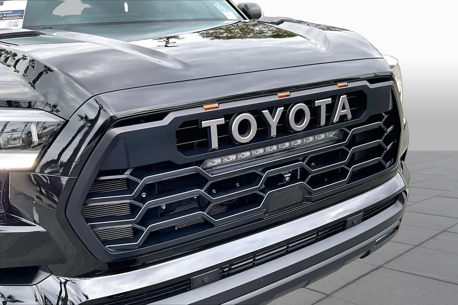Used 2025 Toyota Sequoia TRD Pro AWD/4WD image 28