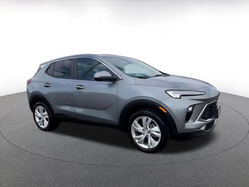Used 2025 Buick Encore GX Preferred FWD image 2