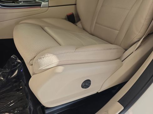 Certified 2022 Mercedes-Benz GLC 300 image 32