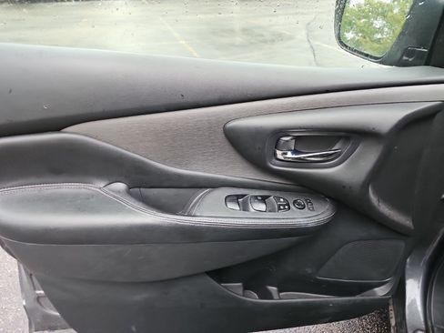 Used 2020 Nissan Murano S w/ Technology Package AWD/4WD image 16