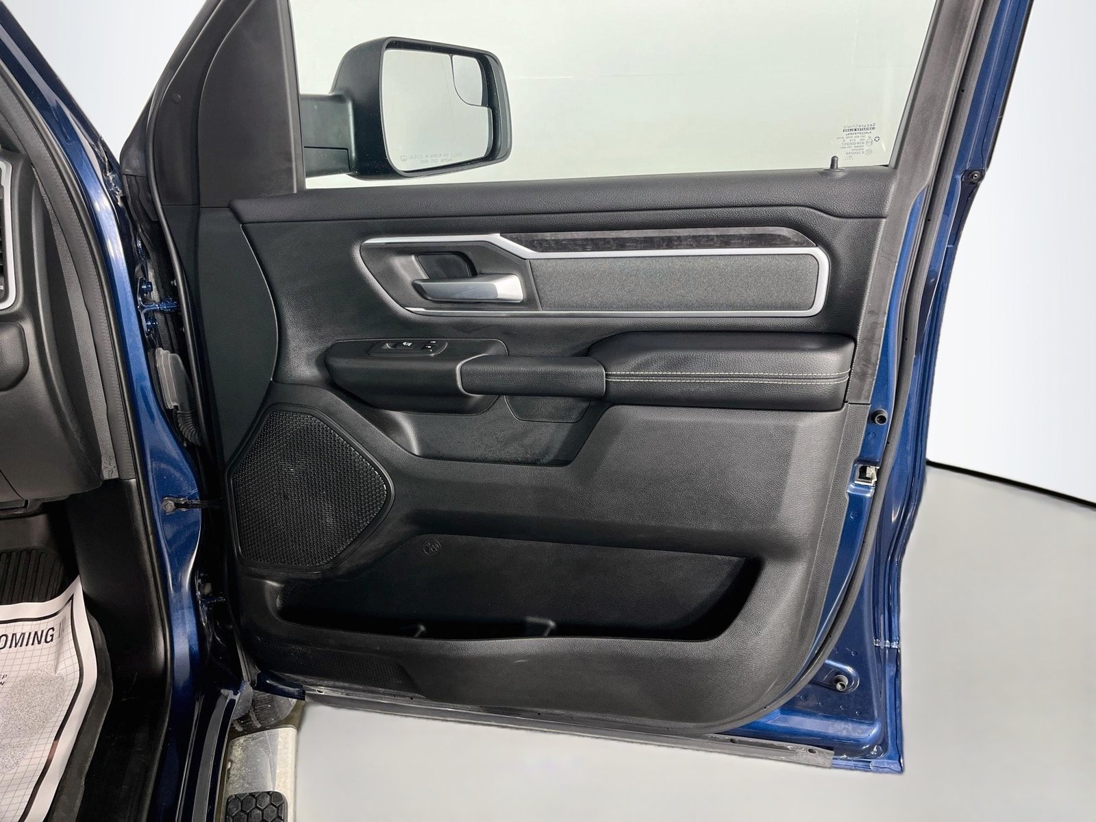 Used 2023 RAM 1500 Big Horn AWD/4WD image 37