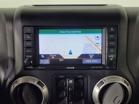 Used 2018 Jeep Wrangler Unlimited Sahara image 20