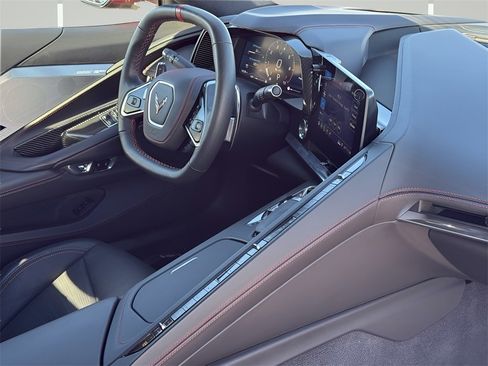 Used 2020 Chevrolet Corvette Stingray Premium Cpe w/ 3LT Preferred Equipment Group image 6