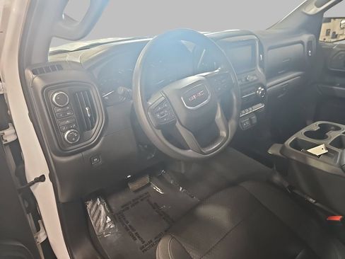Used 2022 GMC Sierra 1500 Pro w/ Sierra Value Package AWD/4WD image 19