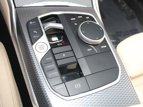 Used 2025 BMW 330i xDrive Sedan w/ M Sport Package image 14