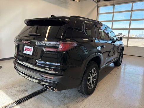 Used 2025 GMC Acadia AT4 w/ Luxury Package AWD/4WD image 9
