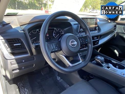 Used 2023 Nissan Rogue SV image 21