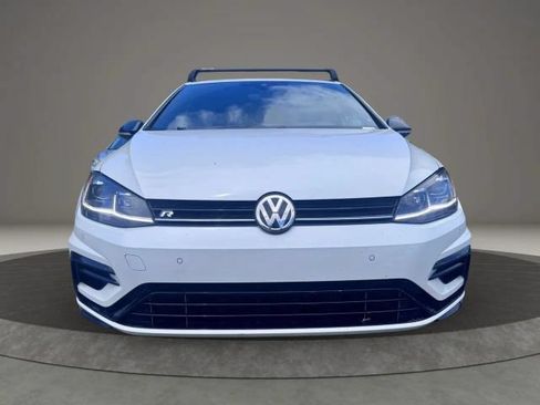 Used 2018 Volkswagen Golf R 4-Door AWD/4WD image 8